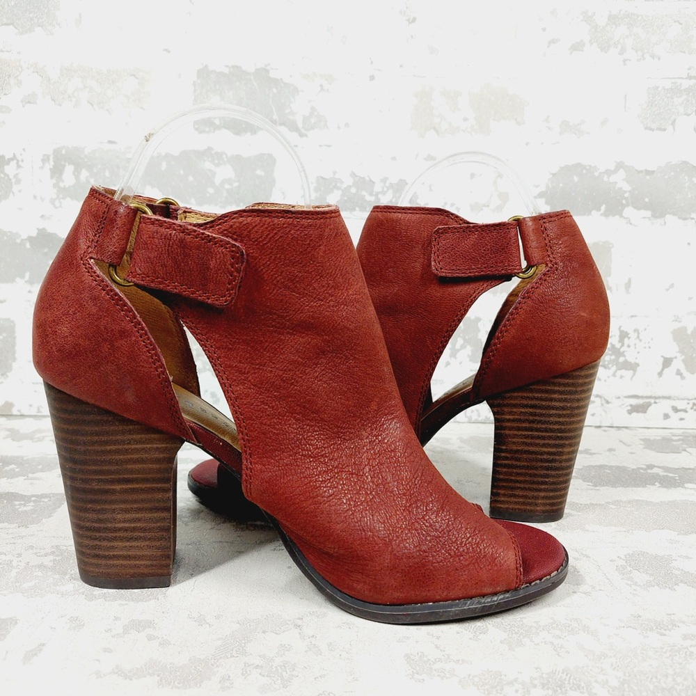 NEW Lucky Brand Laciann Burgundy Peep Toe Block Heel Leather Ankle Boots K976 - Picture 3 of 14
